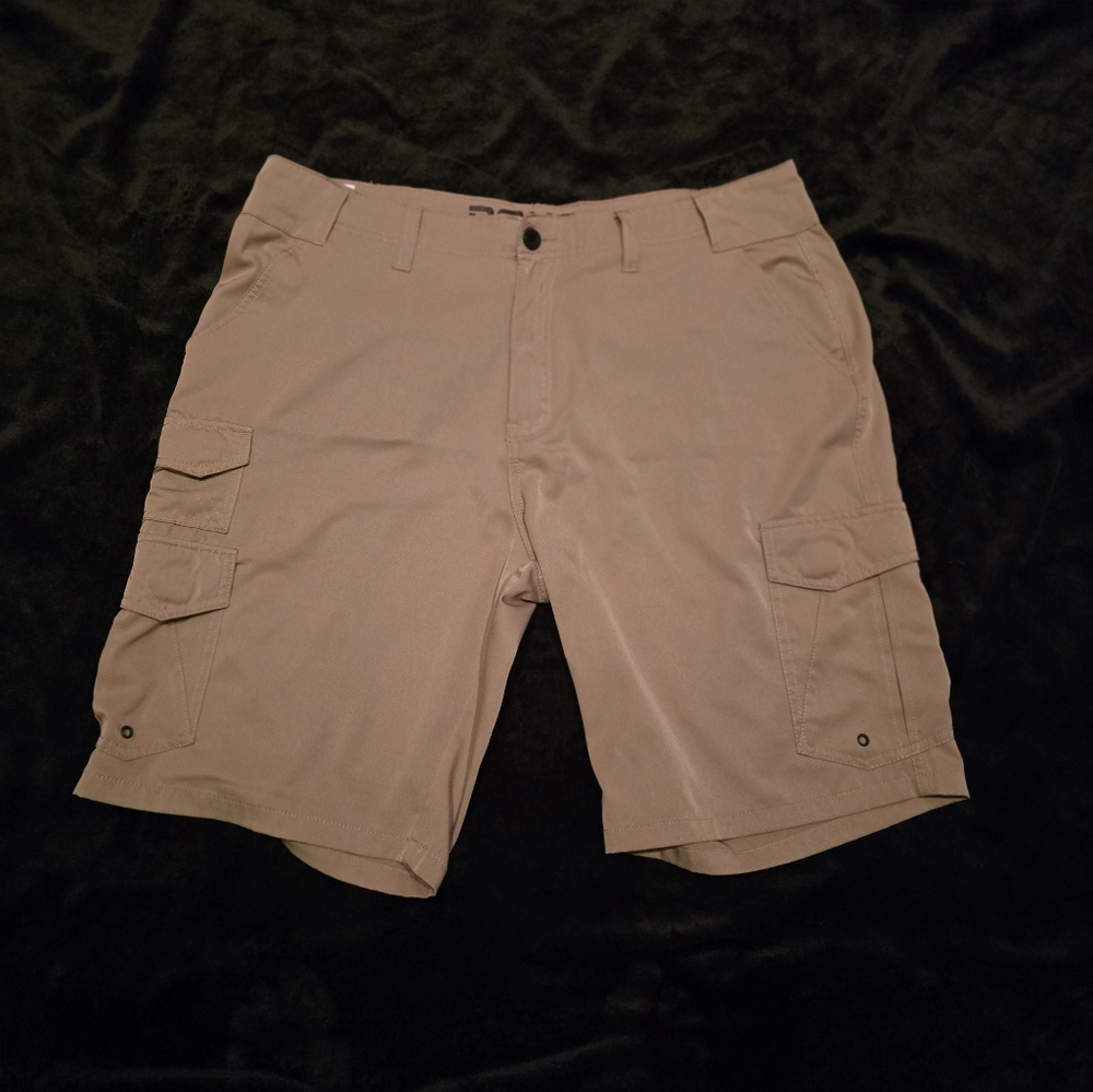 Men's Tan Cargo Shorts